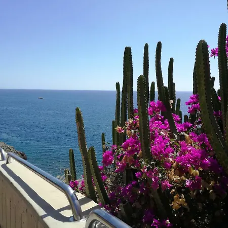 Lovely 2 Bedroom House With Private Garden فيلة